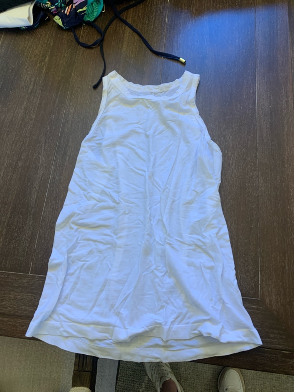 Athleta lightweight workout top XS